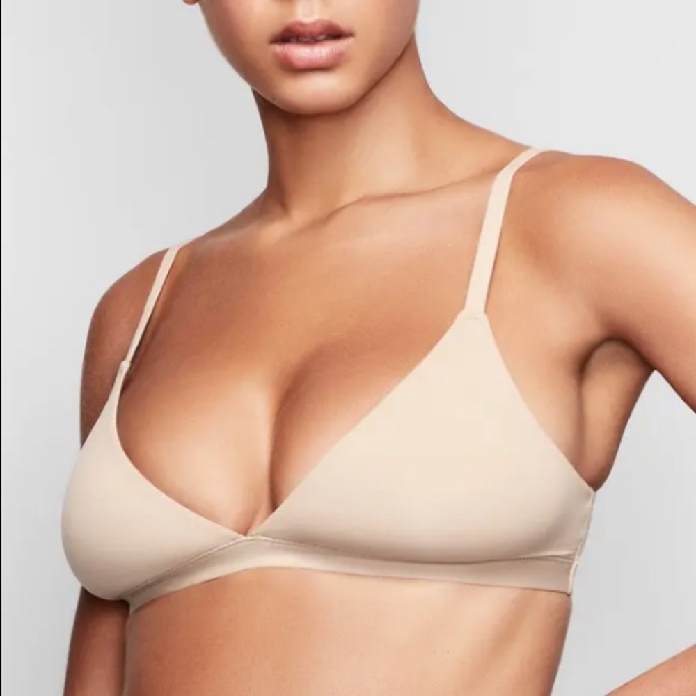 SKIMS Fits Everybody Triangle Bralette